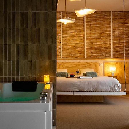 Love Room Suite Bali - Auray En Bretagne Brech Exterior foto